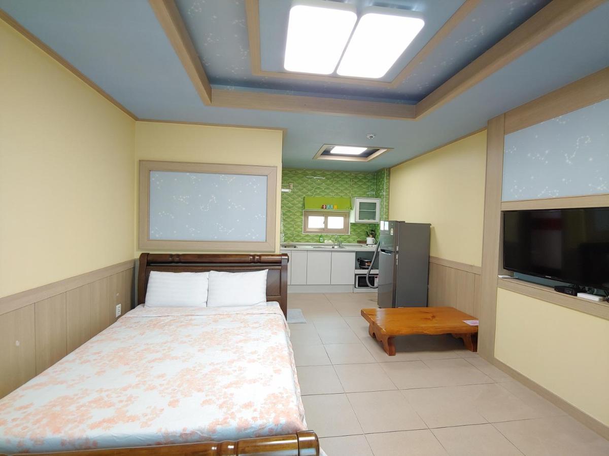 Gyulhouse Pension Seogwipo Exterior foto